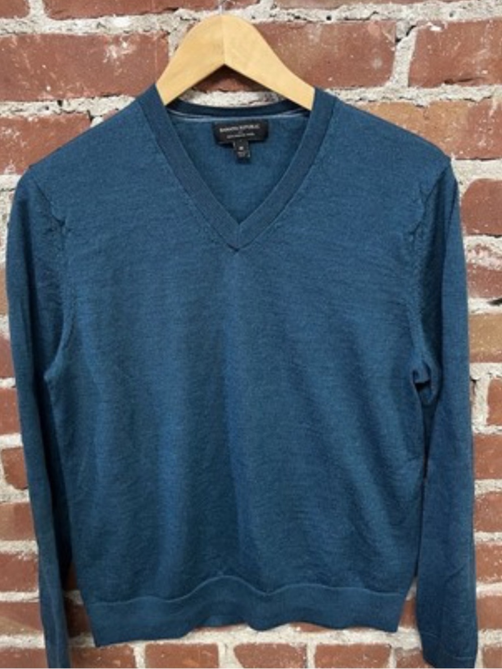 Banana Republic Men's V-Neck Sweater - Teal Blue